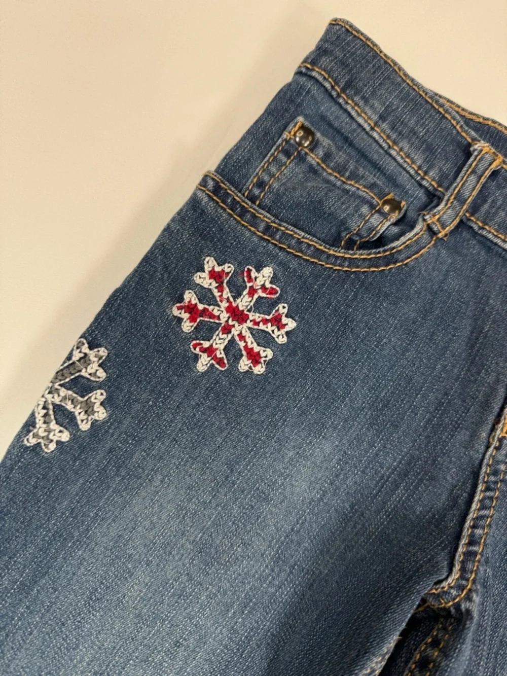 GYMBOREE Penguin Chalet Line Snowflake Design Embroidered  Skinny Jeans Winter 7